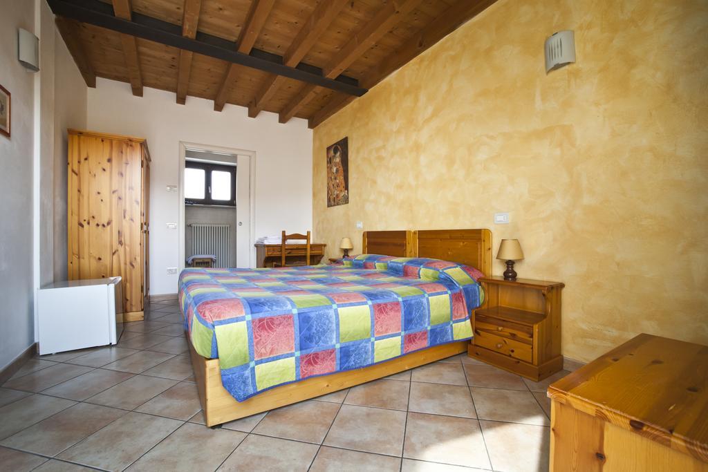 Agriturismo Le Sigalette Salionze Eksteriør billede